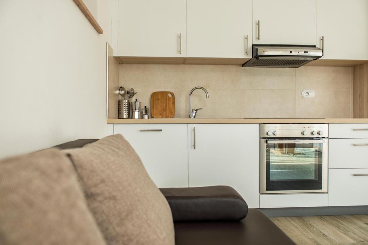 Apartment Residence Veronika Ora / Auer Экстерьер фото